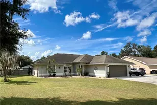 1022 Cr 463B, Lake Panasoffkee, FL 33538 - Photo 1