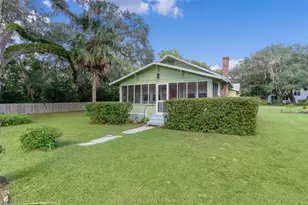 111 E McClendon St, Lady Lake, FL 32159 - Photo 1