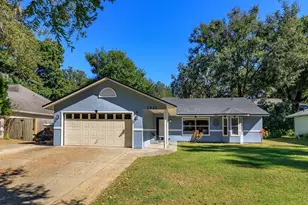 1421 16th St, Clermont, FL 34711 - Photo 1