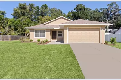 323 W Lady Lake Boulevard, Lady Lake, FL 32159 - Photo 1