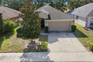 2179 Bexley Dr, Tavares, FL 32778 - Photo 1