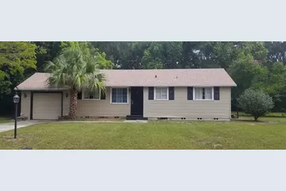 917 E 4th Avenue, Mount Dora, FL 32757 - Photo 1