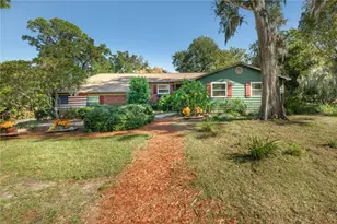 1438 Crestview Dr, Mount Dora, FL 32757 - Photo 1