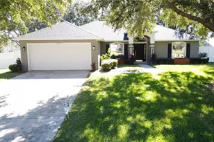 2234 Lake Pointe Cir, Leesburg, FL 34748 - Photo 1