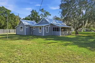 19402 E 5th St, Umatilla, FL 32784 - Photo 1