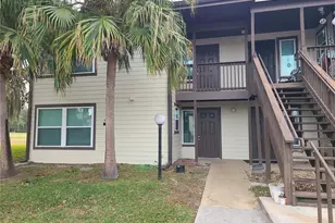 18101 Sandalwood Dr, Wildwood, FL 34785 - Photo 1