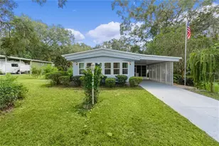 354 Ivanhoe Cir, Lady Lake, FL 32159 - Photo 1