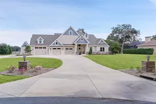 2765 Saddlebrook Cir, The Villages, FL 32162 - Photo 1