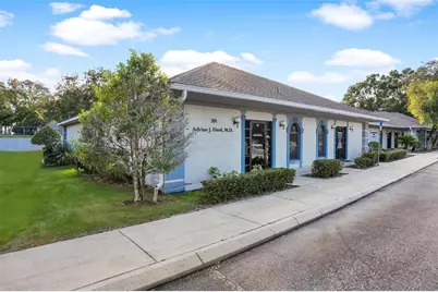 920 Rolling Acres Road #201, Lady Lake, FL 32159 - Photo 1