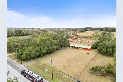 274 W Kings Highway, Center Hill, FL 33514 - Photo 1