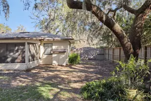 1105 N Valencia Ave, Howey in the Hills, FL 34737 - Photo 1