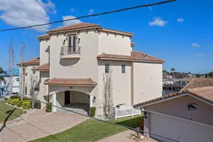 2235 N Kings Cove Point, Crystal River, FL 34429 - Photo 1