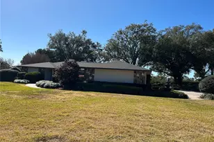 1920 Sussex Dr, Mount Dora, FL 32757 - Photo 1