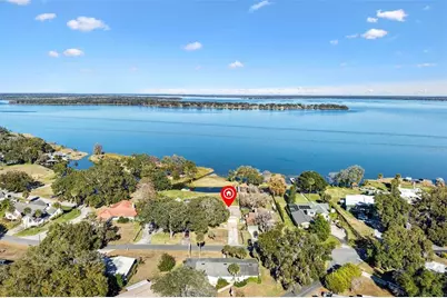 804 N Shore Drive, Leesburg, FL 34748 - Photo 1