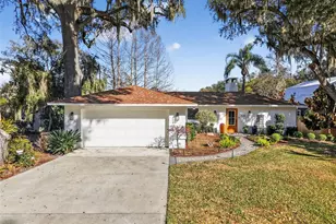 460 Sunset Dr, Mount Dora, FL 32757 - Photo 1