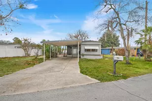 12623 Milwaukee Ave, Tavares, FL 32778 - Photo 1