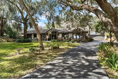 9175 Silver Lake Drive, Leesburg, FL 34788 - Photo 1