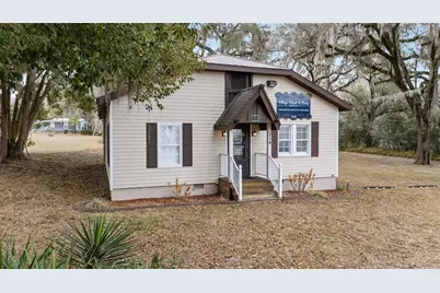 219 W McClendon Street, Lady Lake, FL 32159 - Photo 1