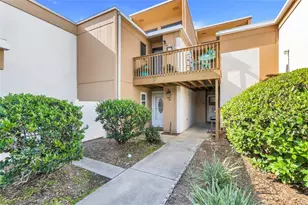 1051 S Highland St, Mount Dora, FL 32757 - Photo 1