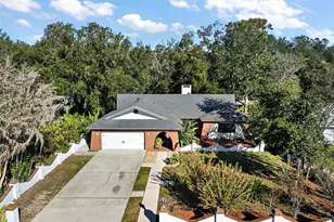 4219 Magnolia Ave, Leesburg, FL 34748 - Photo 1
