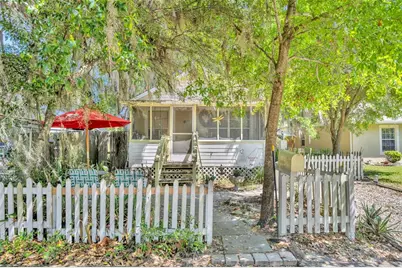 140 N Johns Street, Mount Dora, FL 32757 - Photo 1