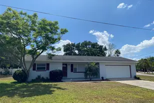 11910 Sunset Dr, Tavares, FL 32778 - Photo 1
