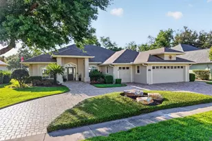1880 Edgewater Dr, Mount Dora, FL 32757 - Photo 1
