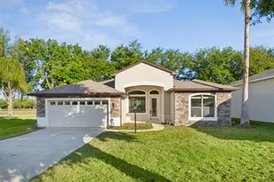 3292 Seven Seas Dr, Tavares, FL 32778 - Photo 1