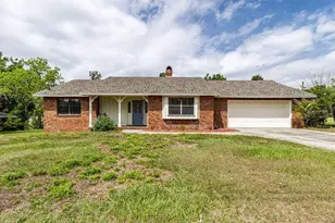 1606 Fahnstock St, Eustis, FL 32726 - Photo 1