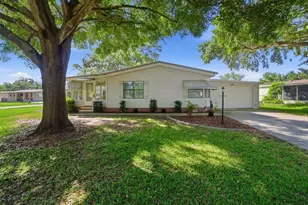 25143 Barrow Hill, Leesburg, FL 34748 - Photo 1