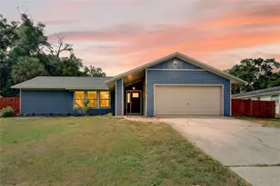 25302 Gleneagles St, Sorrento, FL 32776 - Photo 1