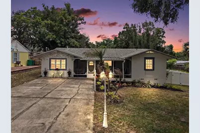 422 W 11th Avenue, Mount Dora, FL 32757 - Photo 1