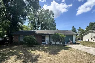 316 E Primrose Ln, Lady Lake, FL 32159 - Photo 1