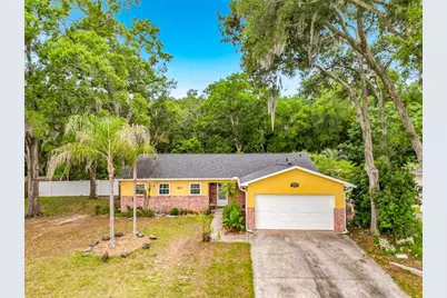 13530 Berkshire Court, Grand Island, FL 32735 - Photo 1