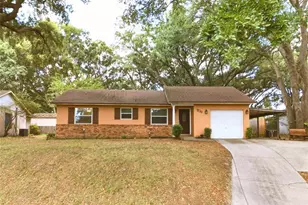 706 Lakeview Dr, Ocoee, FL 34761 - Photo 1