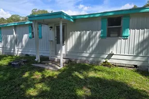 5609 Hancock Dr, Wildwood, FL 34785 - Photo 1