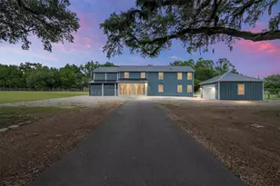 904 NW 111 Ln, Oxford, FL 34484 - Photo 1
