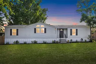 8531 Semmes St, Zephyrhills, FL 33540 - Photo 1