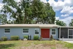 709 Cindy Ave, Fruitland Park, FL 34731 - Photo 1