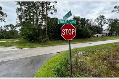 108 Tobler Terrace NW, Lake Placid, FL 33852 - Photo 1