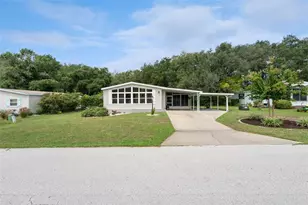 25047 Bellevue, Leesburg, FL 34748 - Photo 1