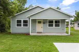 390 NW 10th Ave, Lake Butler, FL 32054 - Photo 1