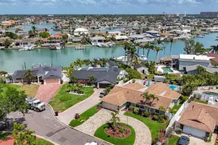 1120 81st St S, Saint Petersburg, FL 33707 - Photo 1
