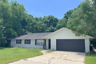 395 SW Grove St, Keystone Heights, FL 32656 - Photo 1