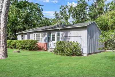 916 NE 9th Street, Gainesville, FL 32601 - Photo 1