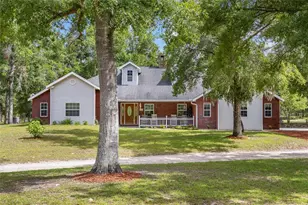 1827 SW Shiloh St, Fort White, FL 32038 - Photo 1