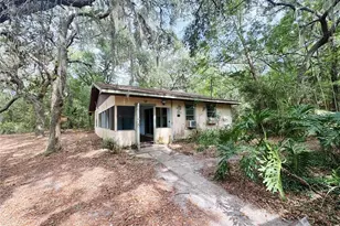 131 Emerald Pl, Interlachen, FL 32148 - Photo 1