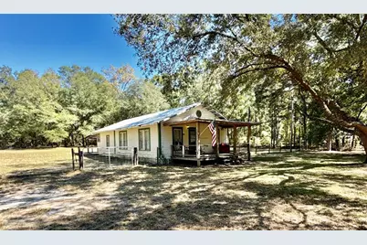 563 SW Longhorn Terrace, Fort White, FL 32038 - Photo 1