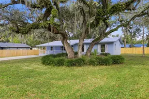 331 NE 2nd St, Williston, FL 32696 - Photo 1