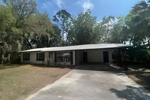 23 NE 6th St, Chiefland, FL 32626 - Photo 1
